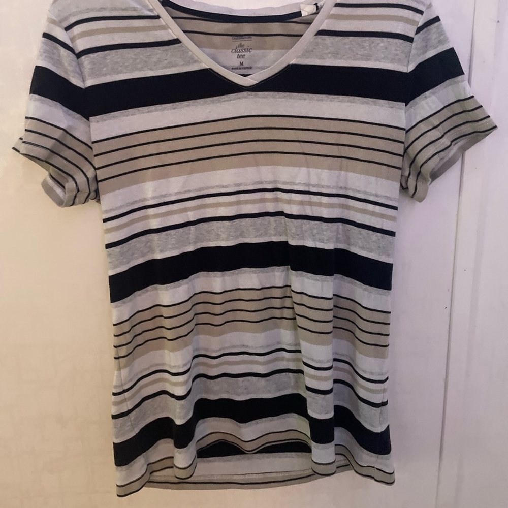 V neck striped tee